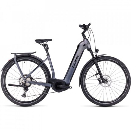 CUBE KATHMANDU HYBRID SLT 750